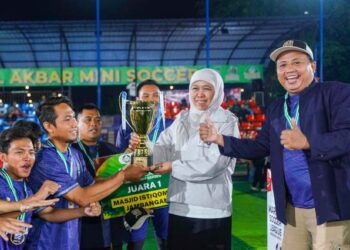 Hadiri Grand Final Marbot Soccer League, Gubernur Khofifah: Pererat persaudaraan dan kesehatan jasmani rohani ewat olahraga