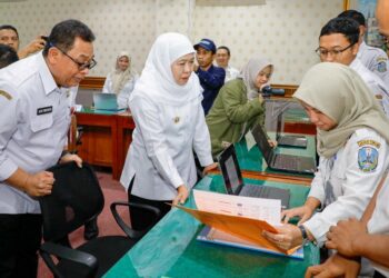 Posko THR Jatim terima 20 pengaduan, Khofifah Ingatkan pembayaran THR maksimal H-7 Lebaran