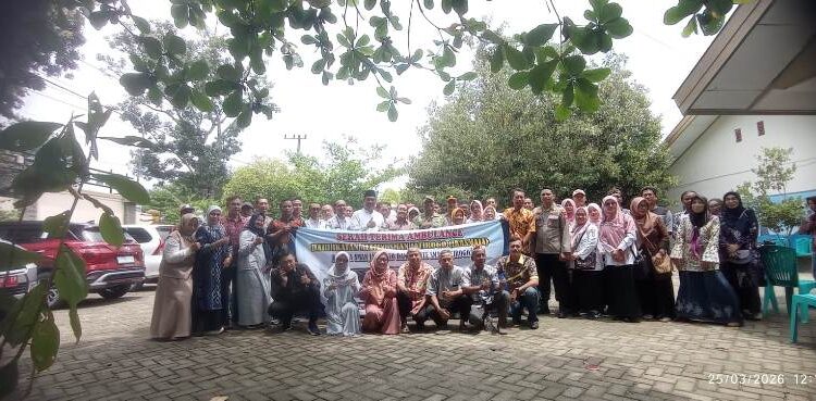 Serah Terima Ambulance IKA SMAJA Tuban