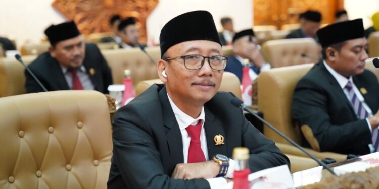 Proyek pembangunan gedung farmasi Dinkes Jatim senilai 22,9 Miliar terus disoroti. Komisi E akan panggil Dinkes Jatim