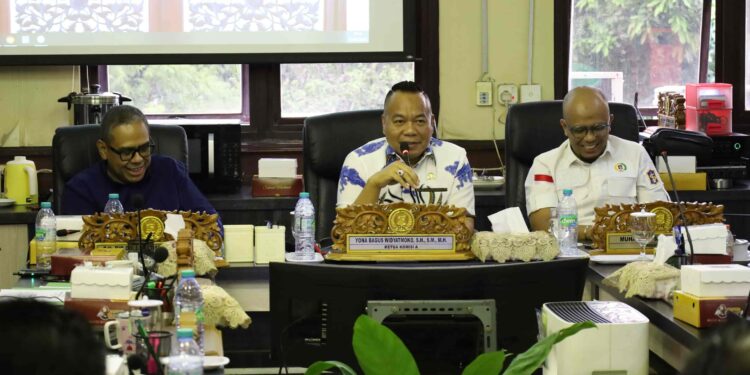 DPRD Surabaya Dorong Digitalisasi Parkir: Hapus Stigma Jukir Liar