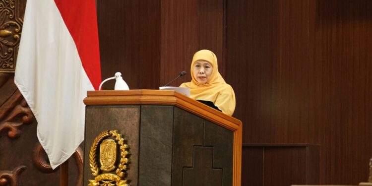 Jawab kritikan DPRD Jatim terkait Kemiskinan, Gubernur tegaskan penanganan kemiskinan berbasis karakter wilayah