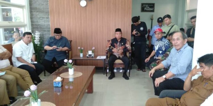 Komisi A DPRD Jatim minta Pemprov segera serahkan lahan di jalan Pandugo untuk Jalan Umum