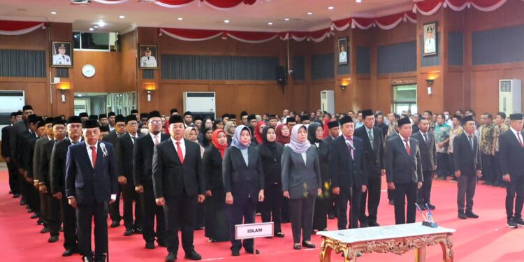 Wali Kota Eri Rotasi 78 Pejabat, Tekankan Loyalitas Tunggal untuk Warga
