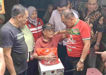 Gotong Royong Gen Z dan Cak Ji Bantu Warga di Tengah Tekanan Fiskal