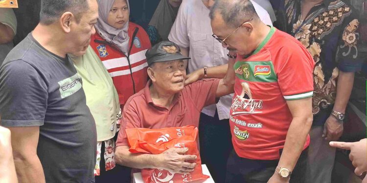 Gotong Royong Gen Z dan Cak Ji Bantu Warga di Tengah Tekanan Fiskal
