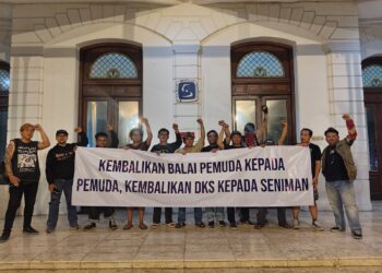 DKS Digusur, Seniman Surabaya Aksi Turun ke Jalan