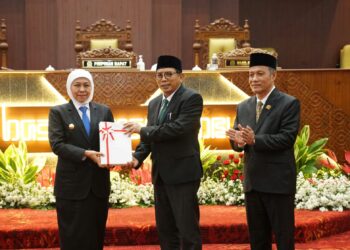 Sahkan Rekomendasi LKPJ Gubernur 2025, Ketua DPRD Jatim: Kritik dan saran dinamika yang harus di terima oleh Gubernur
