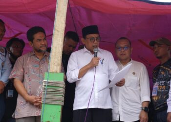 Ratusan driver ojol gelar aksi di DPRD Jatim, desak Pemerintah sahkan Udang-Undang Transportasi Online