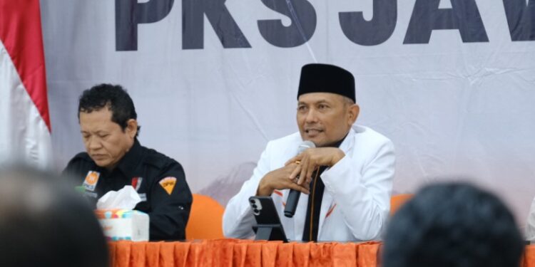 Siap berikan bantuan hukum gratis pada masyarakat, PKS Jatim beasiswai kader jadi advokat