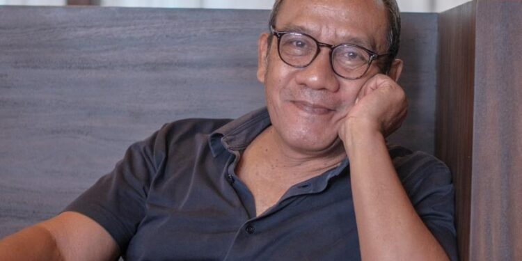 Beban di atas pundak yang keropos