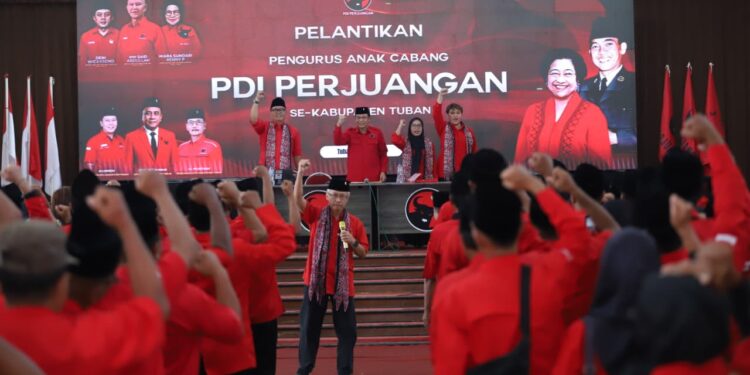 Pengurus PAC PDIP se Tuban dilantik Ony Setiawan: Target menang pemilu, pengurus kita kolaborasikan gen Z, milenial dan senior partai