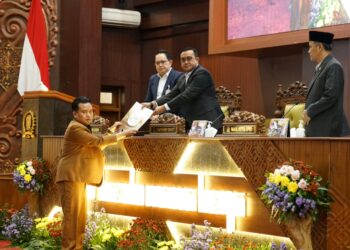 Sesuaikan aturan pusat, DPRD Jatim usulkan revisi Perda Hak Keuangan dan Administratif Pimpinan-Anggota