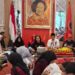 Peringati Harlah Bung Karno: PDIP Surabaya Bareng Gen Z Gelar Soekarno Trip diakhiri Potong Tumpeng