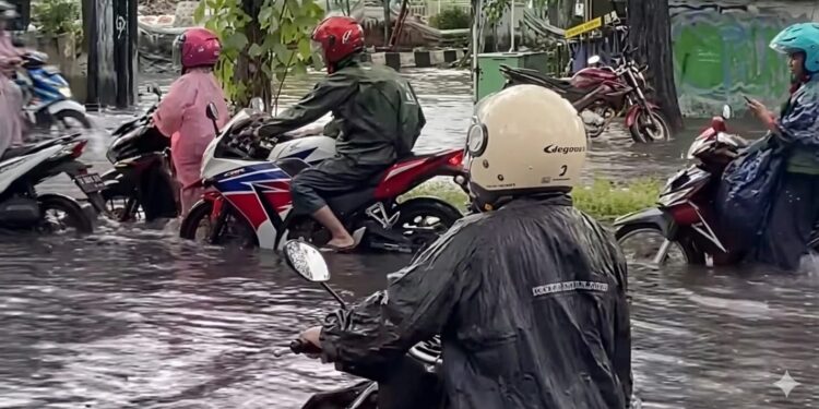 DPRD Sentil Pemkot Surabaya: Anggaran Ada Kenapa Banjir Terus Berulang