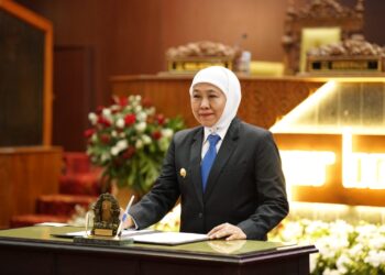 Raperda Pertanggungjawaban Pelaksanaan APBD Jatim 2025 Sah Jadi Perda, Khofifah apresiasi sinergi DPRD