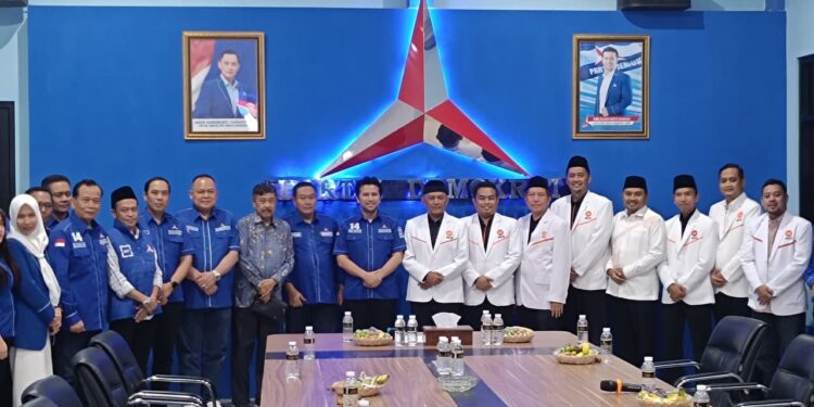 Silaturrahmi ke Demokrat Jatim, PKS Jatim beri sinyal positif Emil Dardak, bahas peluang politik ke depan