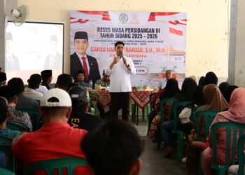 Warga Rusunawa Sumbo curhat soal pendidikan dan pembatasan KK, Cahyo Harjo Prakoso: Kita sampaikan ke Fraksi Gerindra