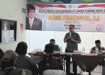 Reses, Blegur sarankan warga Surabaya manfaatkan Media Sosial untuk adukan pelayanan publik