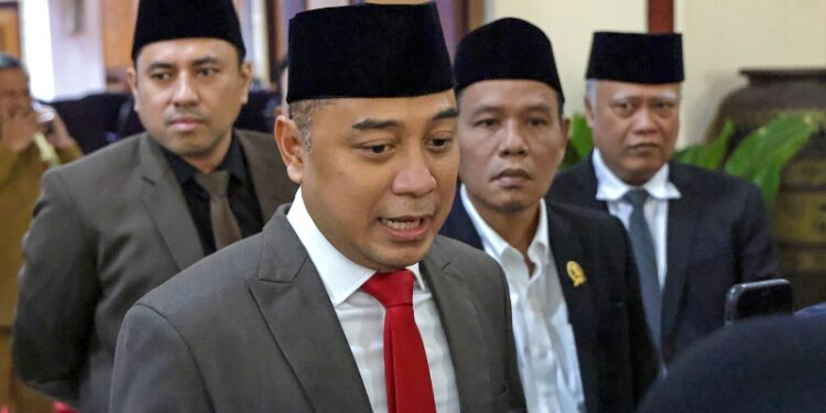 Eri Cahyadi Respons Ancaman Pengembalian Stempel RT/RW Tambak Wedi: Jika Tutupi Pungli, Akan Diproses