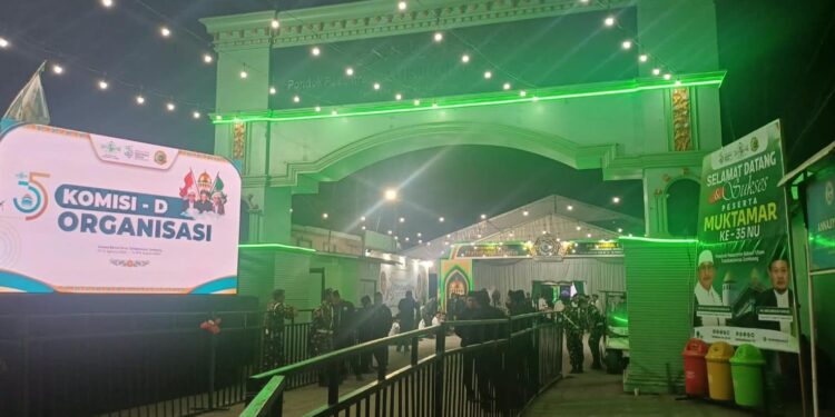 Sidang tatib komisi organisasi Muktamar ke-35 NU digelar tertutup, pengurus daerah pertanyakan transparansi