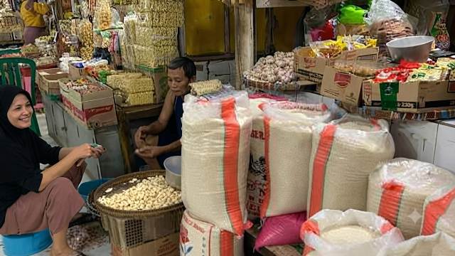 Biaya Hidup di Surabaya Meningkat, Inflasi Juli Capai 3,45 Persen.