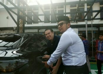 Dukung energi hijau, DPRD Jatim resmi operasikan SPKLU 24 Jam untuk umum