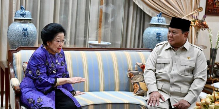 Bertemu Megawati di Teuku Umar, Puan sebut hubungan PDIP dan Prabowo tetap hangat seperti keluarga