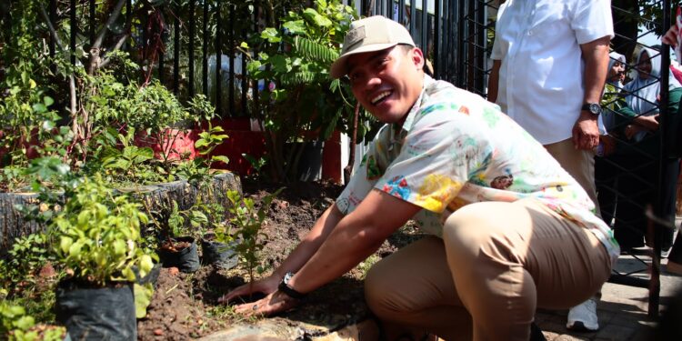 Partai Gerindra Surabaya gelar gerakan Indonesia ASRI di kampung Keputran Tegalsari