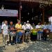 Melalui gerakan Indonesia ASRI dan jelang musim hujan, Wakil Ketua DPRD Jatim Hidayat, bagikan 300 tempat sampah di Mojokerto
