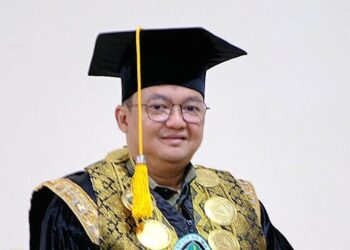 dr. Hidayatullah, Sp.N., Jejak Pengabdian: Dari Rumah Sakit hingga Memimpin UMAHA