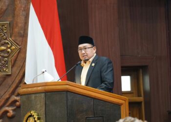 Komisi C DPRD Jatim dan Bapenda sepakati kenaikan target PAD RAPBD Jatim 2027, dan tegaskan pengawasan ketat kinerja BUMD